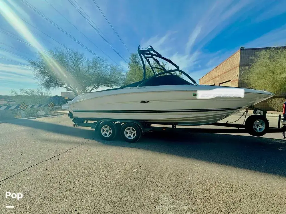 2001 Sea Ray 230 signature