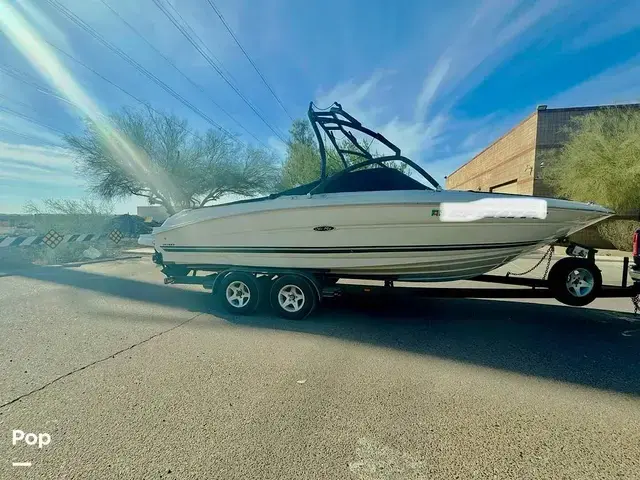 Sea Ray 230 Signature