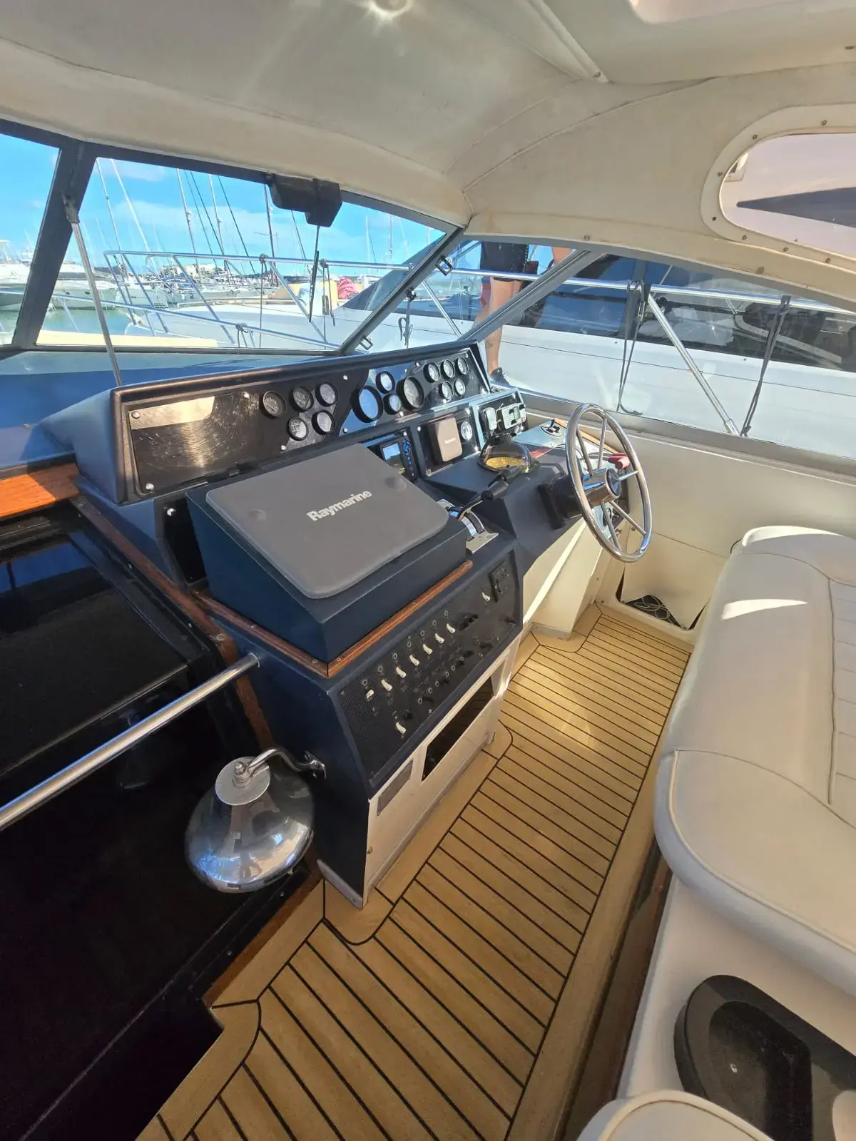 1988 Sea Ray 460 express cruiser