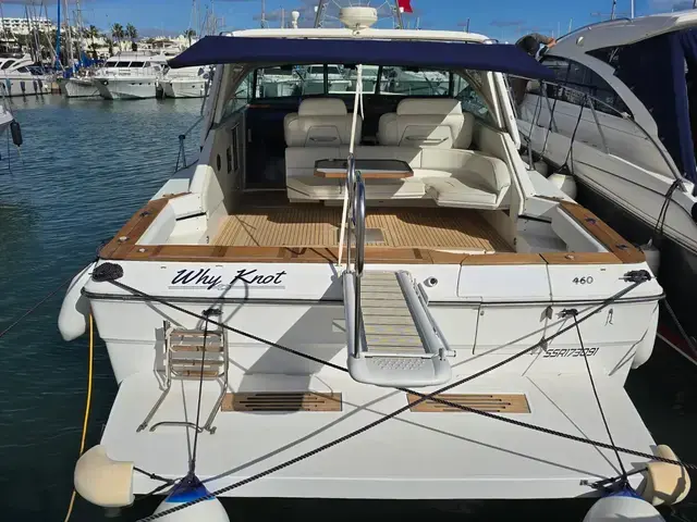 Sea Ray 460 Express Cruiser