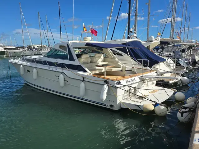 Sea Ray 460 Express Cruiser