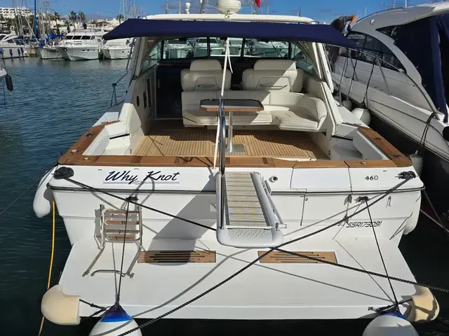 Sea Ray 460 Express Cruiser