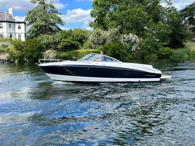 Bayliner 652 Cuddy Cabin