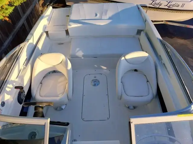 Bayliner 652 Cuddy Cabin