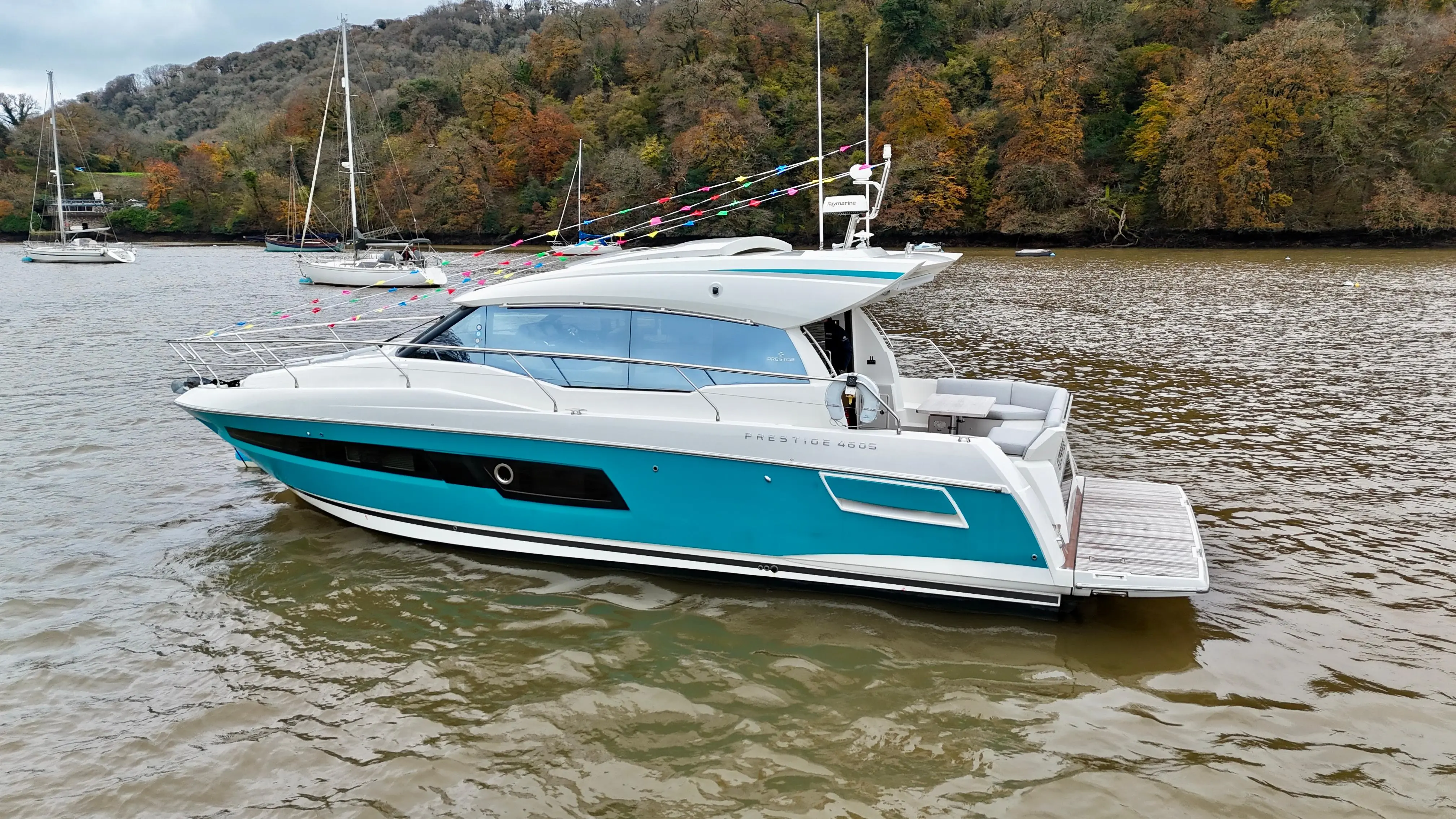 2019 Prestige 460s