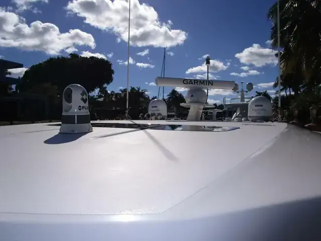 Tiara Yachts LS