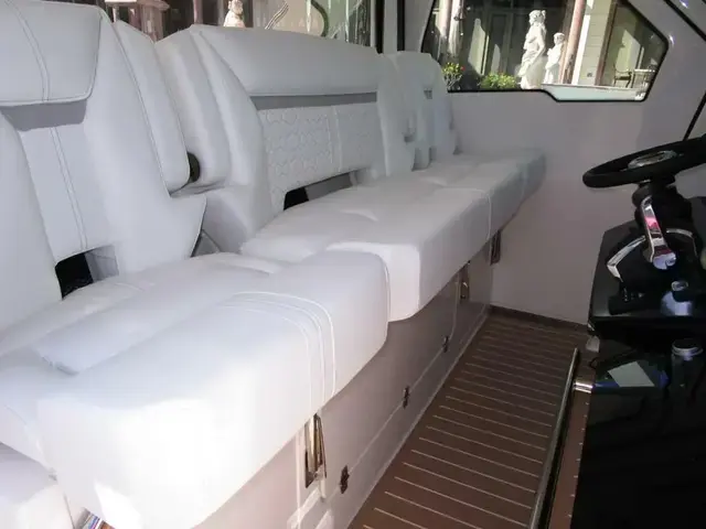 Tiara Yachts LS