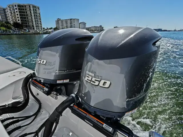 Sea Hunt 275 Ultra