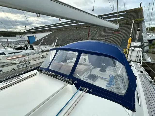 Hanse 411