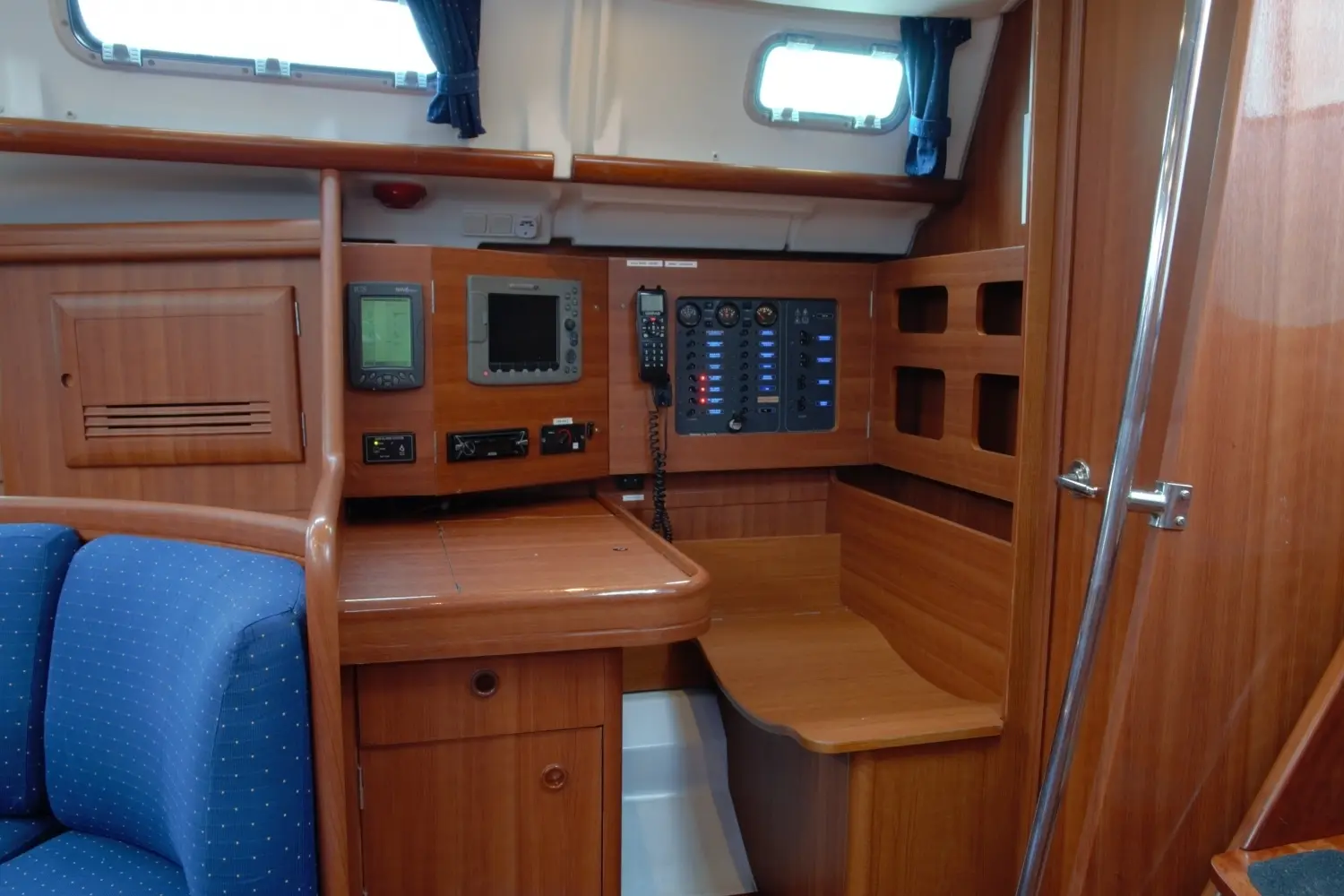 2003 Beneteau oceanis clipper 423