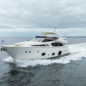 2012 Ferretti Yachts 800