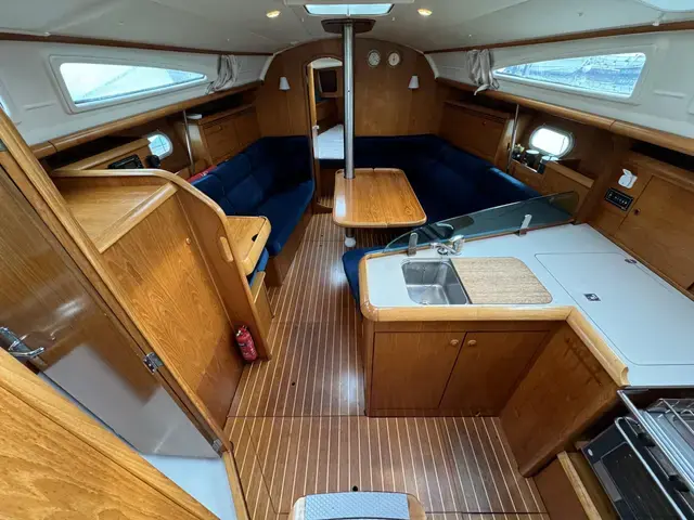 Jeanneau Sun Odyssey 35