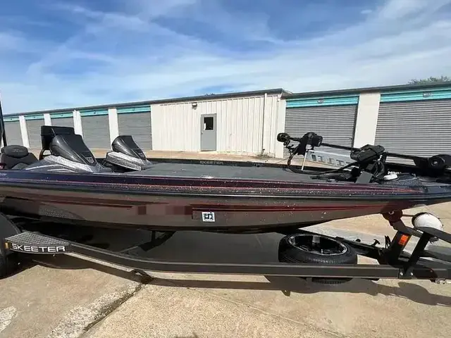 Skeeter ZX250