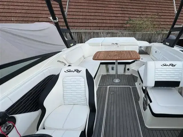 Sea Ray 230 Slx