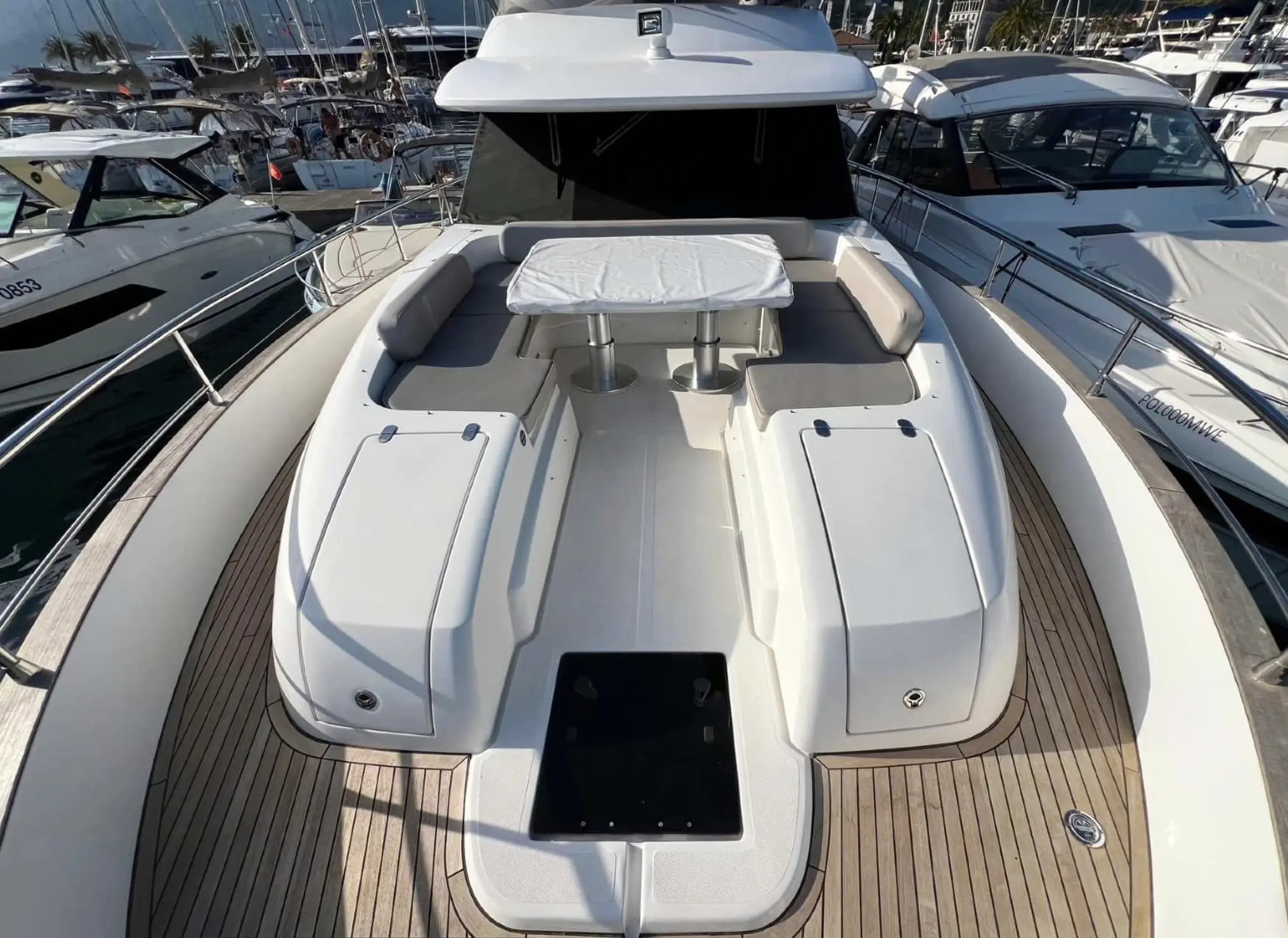 2015 Azimut magellano 53