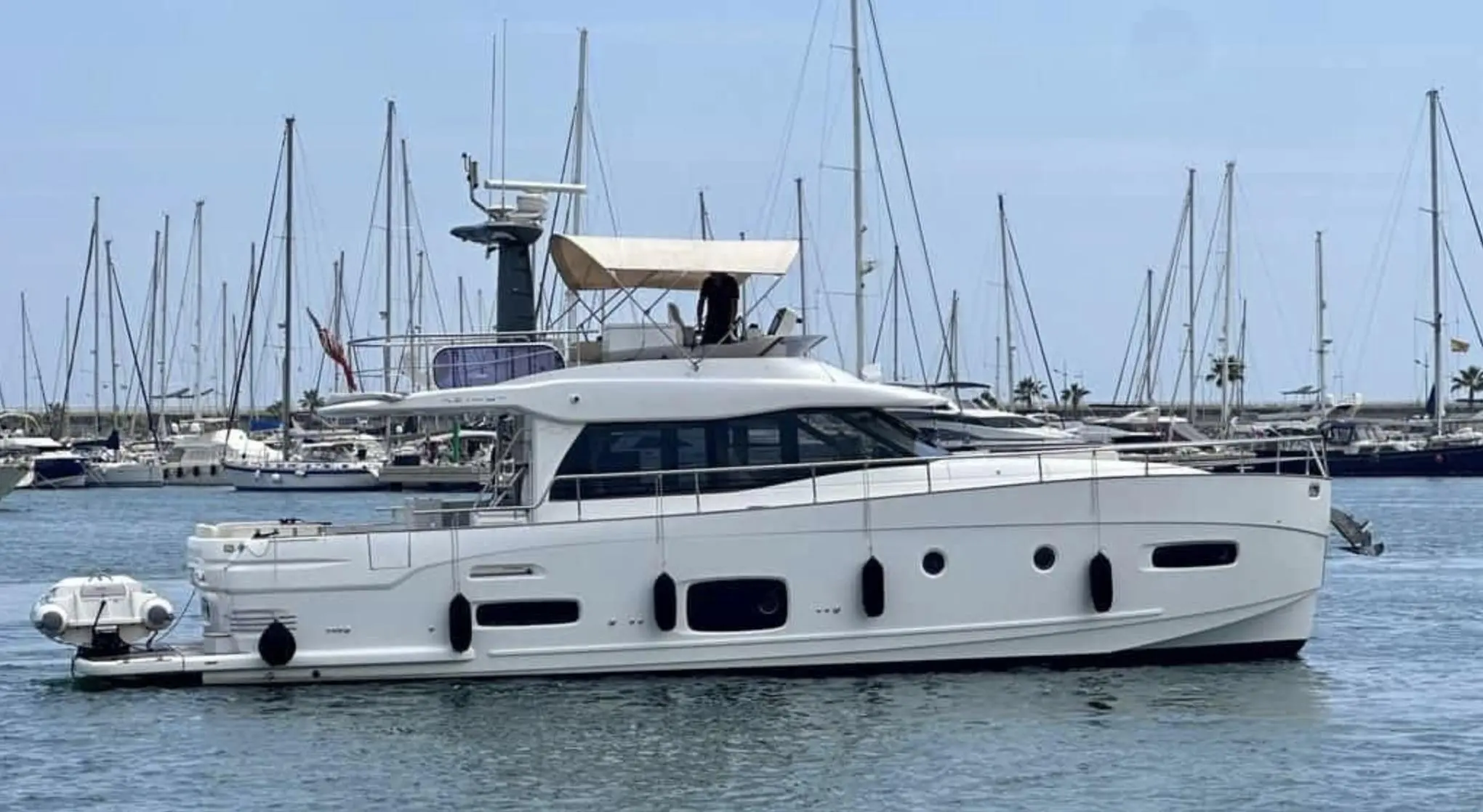 2015 Azimut magellano 53