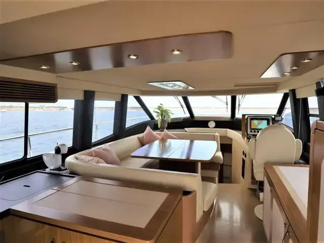 Azimut Magellano 53