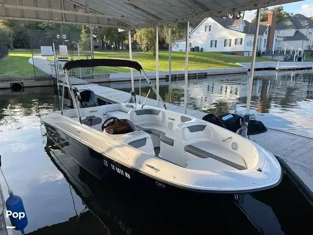 Bayliner E18