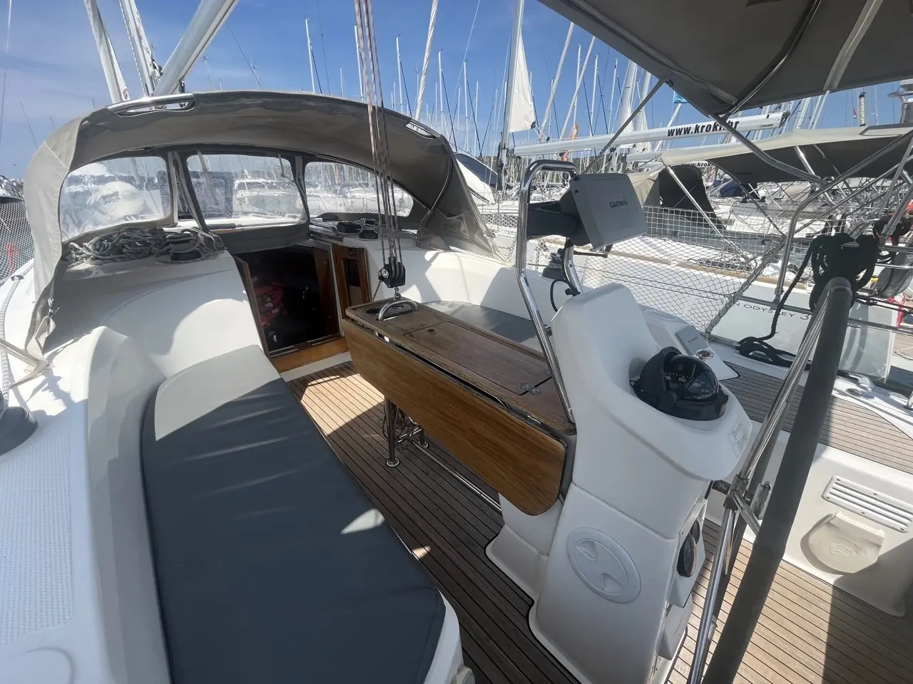 2015 Bavaria 33 cruiser