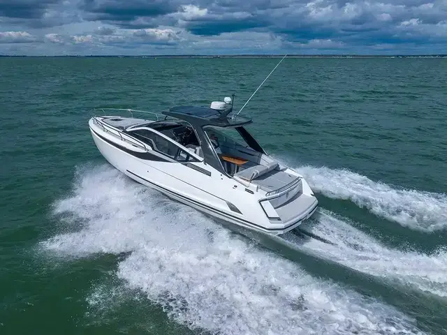 Fairline F Line 33