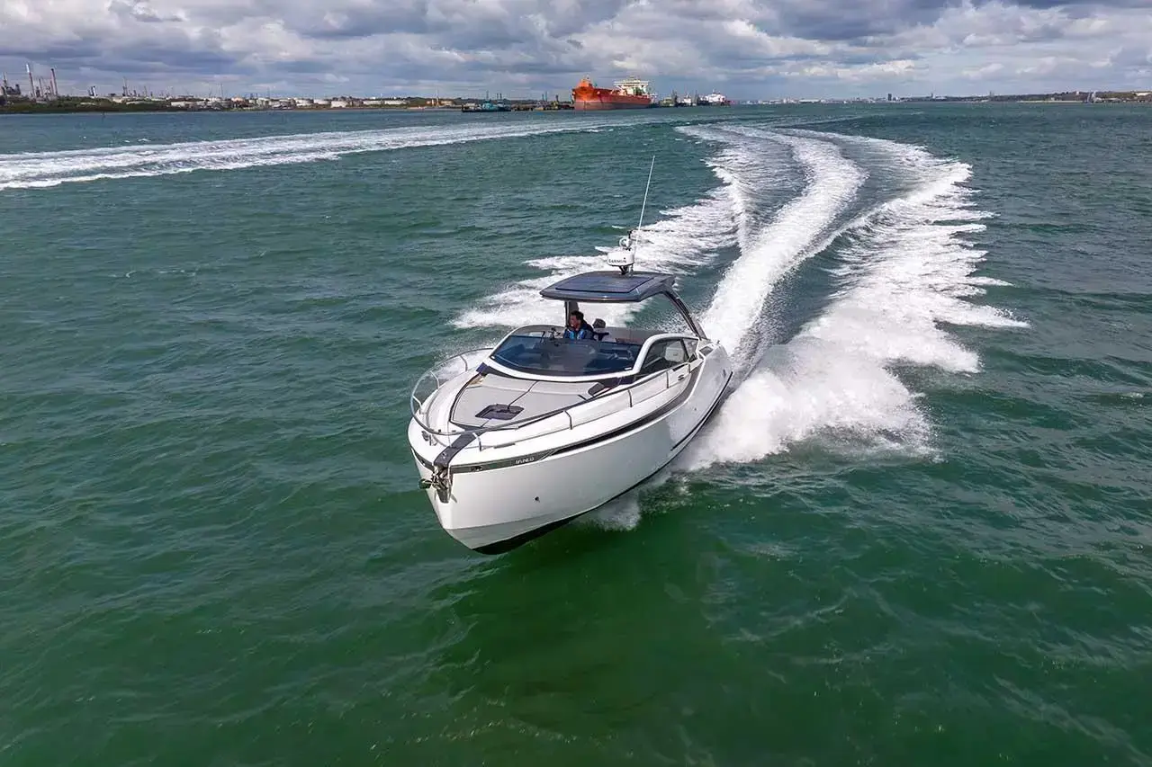 2024 Fairline f line 33