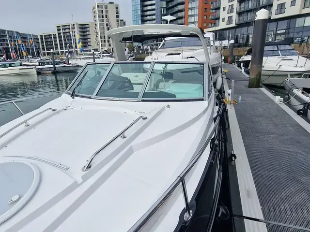 Monterey 295 Sport Yacht