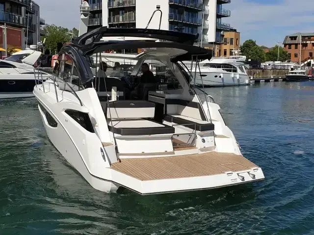 Galeon 335 Hts