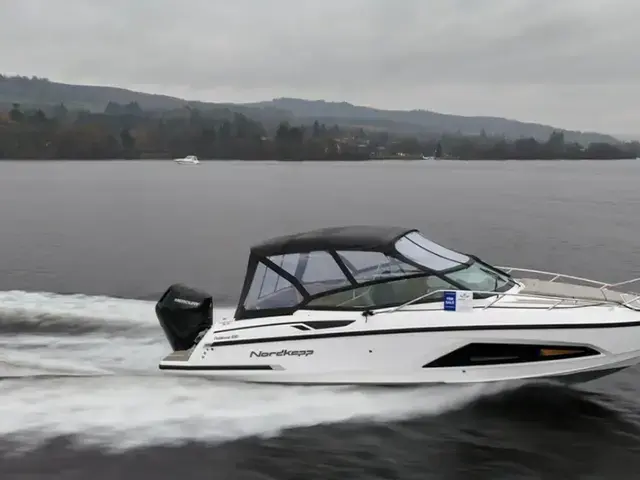 Nordkapp Noblesse 830 for sale in United Kingdom for £169,995 (€204,667)