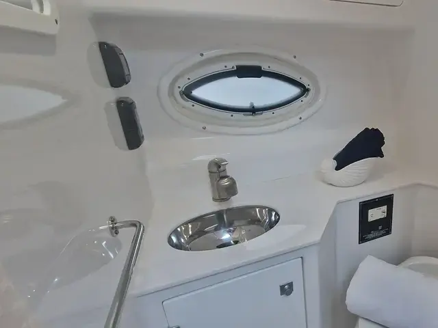 Monterey 295 Sport Yacht