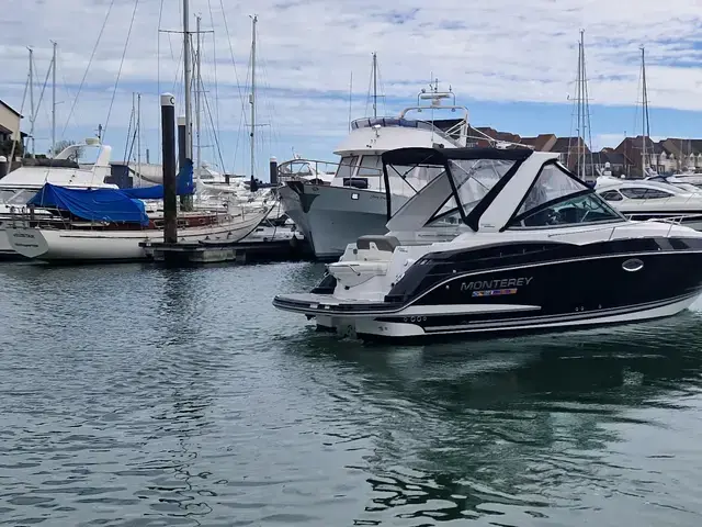 Monterey 295 Sport Yacht