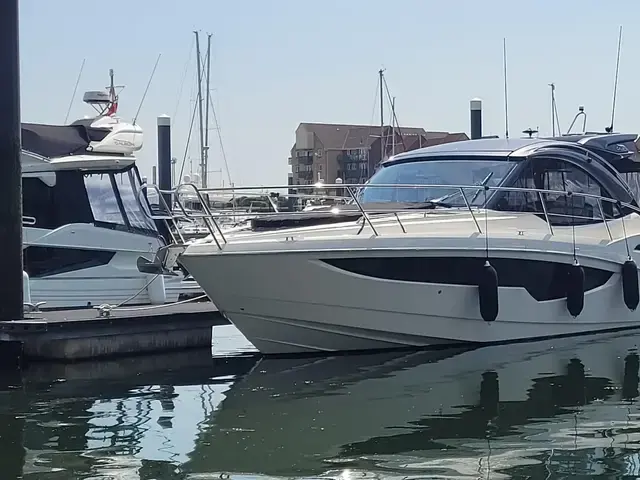 Galeon 335 Hts