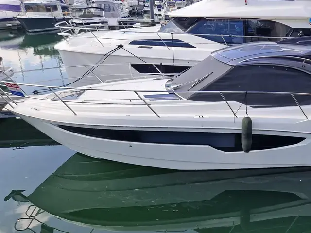 Galeon 335 Hts