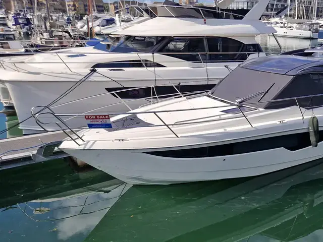 Galeon 335 Hts