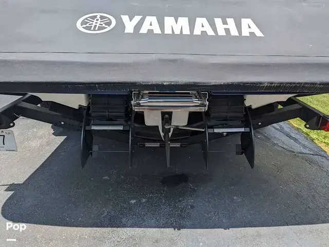 Yamaha Ar210