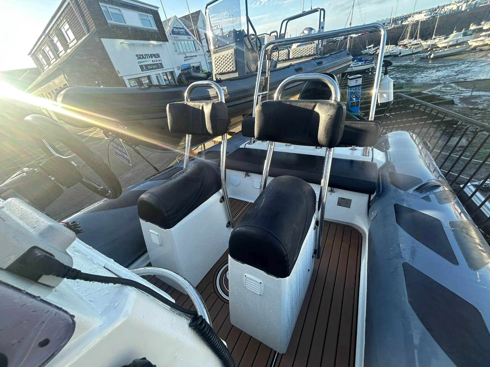 2020 Brig 570 navigator