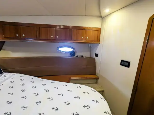 Cruisers Yachts 455 Express Motoryacht