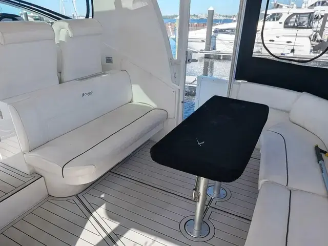 Cruisers Yachts 455 Express Motoryacht