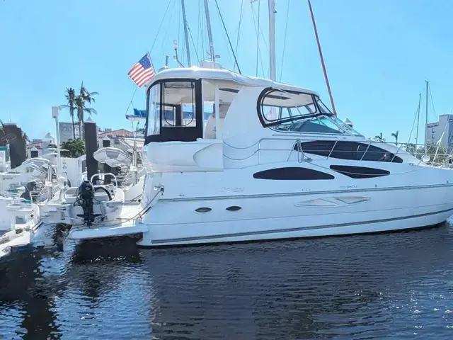 Cruisers Yachts 455 Express Motoryacht