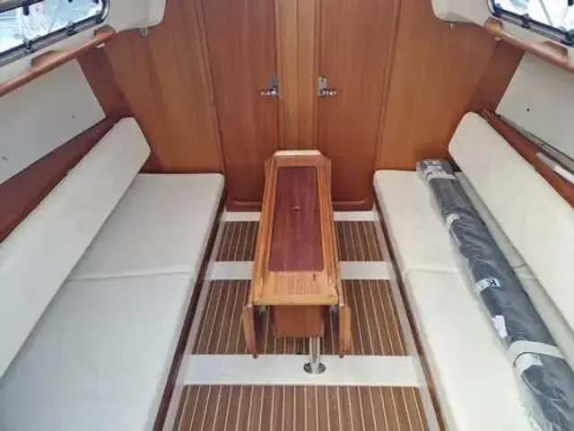 X Yachts X 35