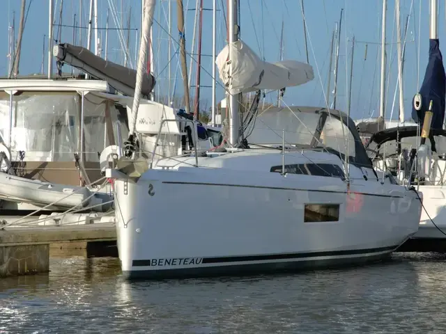 Beneteau Oceanis 30.1