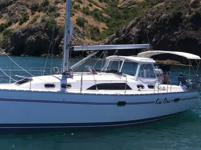 Catalina 385