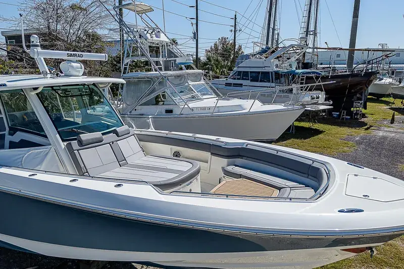 2023 Boston Whaler 38