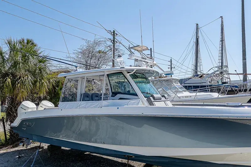 2023 Boston Whaler 38