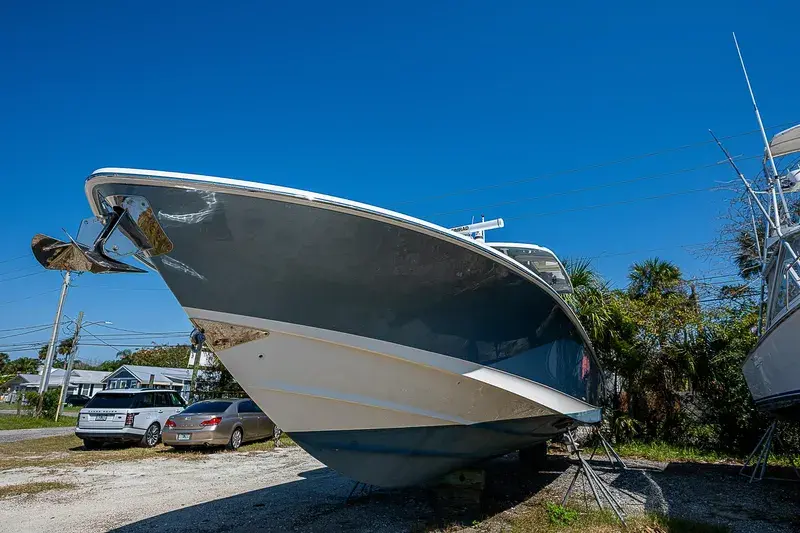 2023 Boston Whaler 38