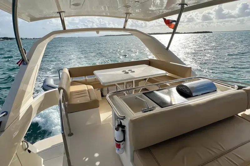 2018 Aquila 44