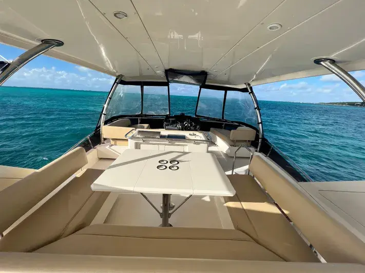 2018 Aquila 44