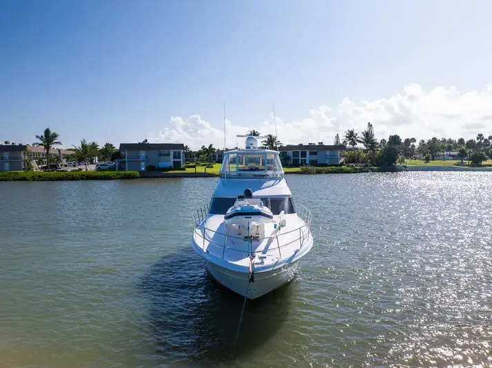 2003 Sea Ray 560 sedan bridge