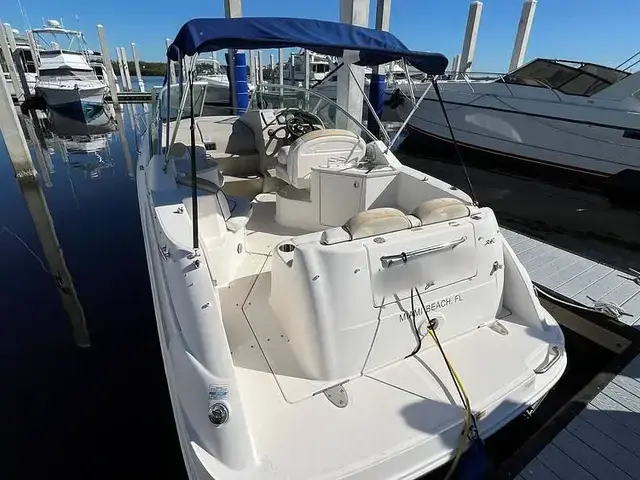 Sea Ray 240 Sundancer