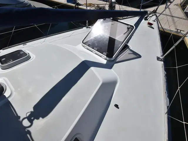 J Boats 35