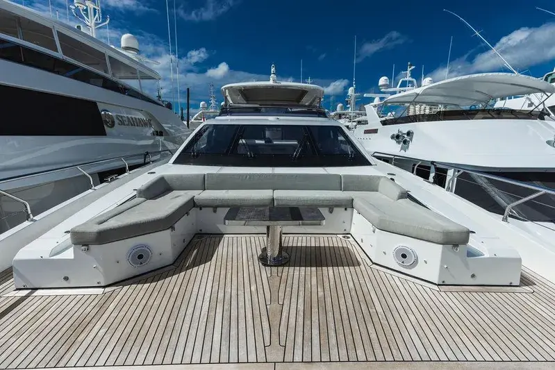 2019 Azimut 88